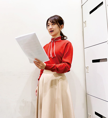 発声練習の様子/お仕事図鑑:アナウンサー