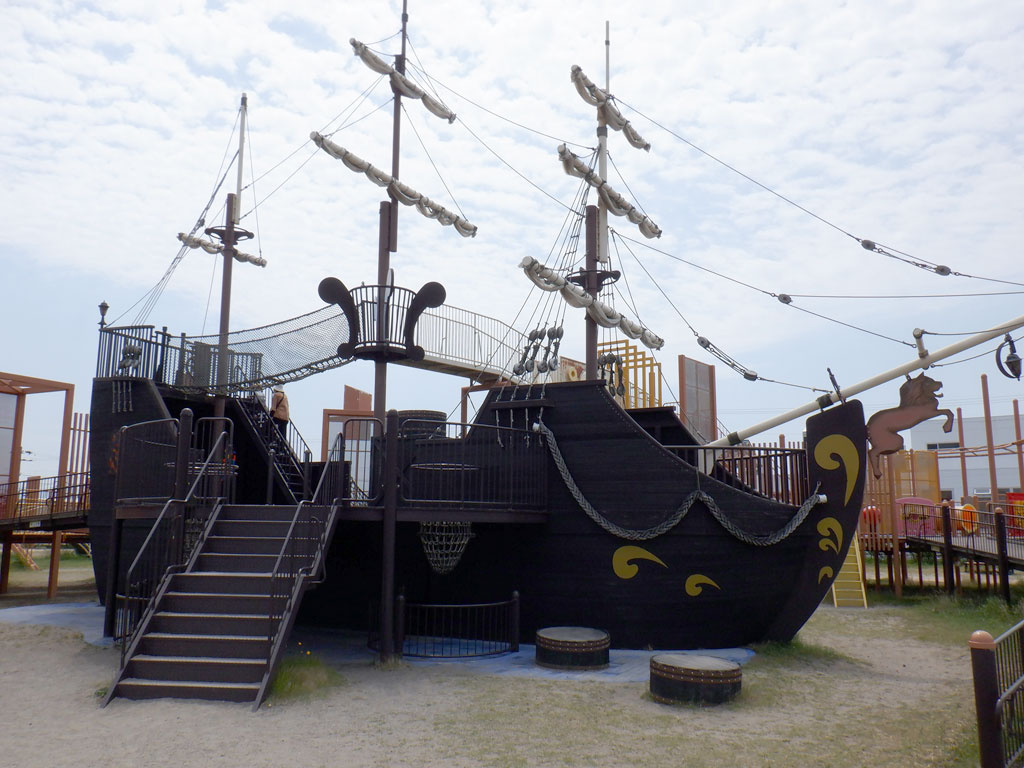 夕焼けハンターキャプテン号／山の下みなとランド（新潟市）