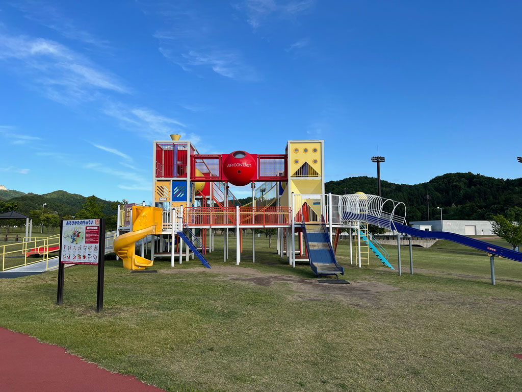 複合遊具／新青森県総合運動公園