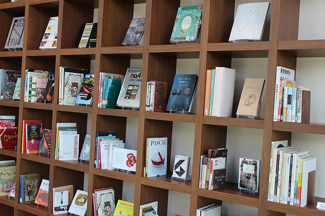 チョコレートやパッケージに関する書籍のエリア/フェリシモ チョコレート ミュージアム（兵庫県/神戸市）