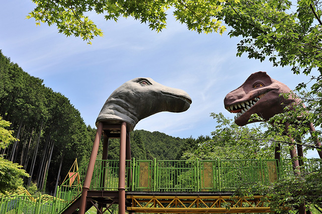 恐竜の国のアスレチック/平成榛原こどものもり公園（奈良県/宇陀市）