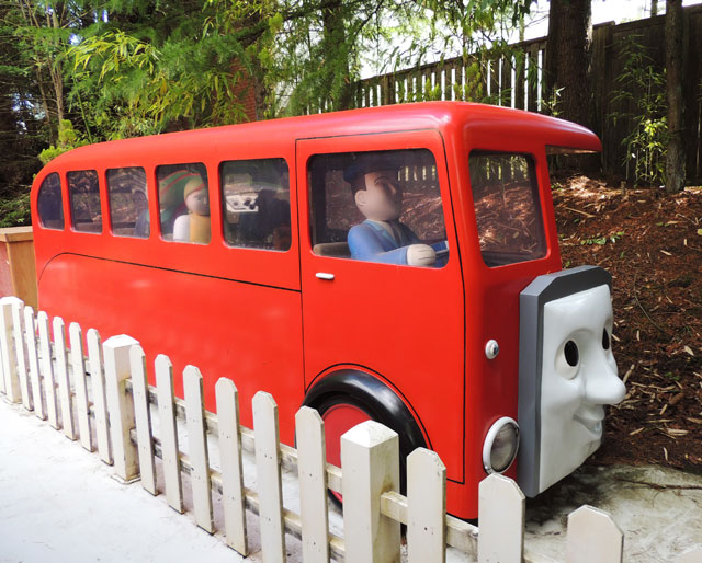 バスのバーティー／富士急ハイランド「トーマスランド」（山梨県富士吉田市）