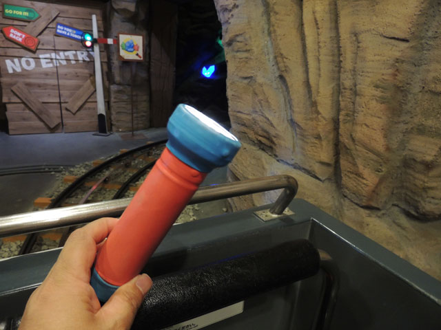 「たからもの」を照らすライト／富士急ハイランド「トーマスランド」（山梨県富士吉田市）