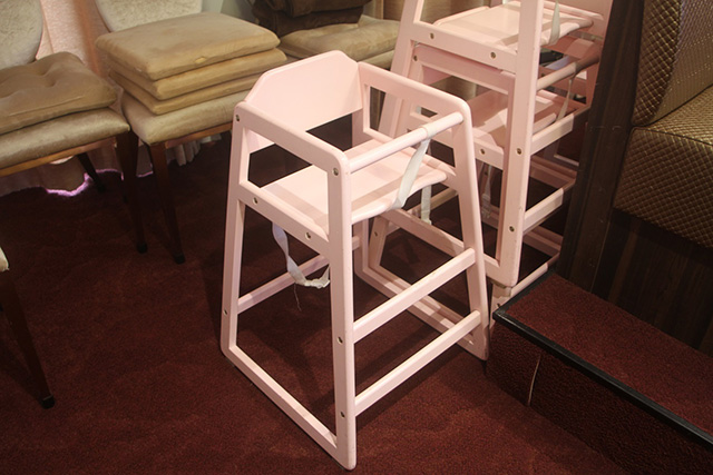 小さな子ども用のイス/HELLO KITTY SMILE（兵庫県/淡路市）