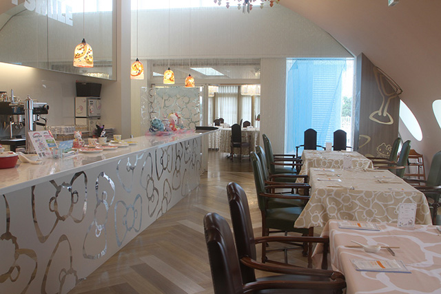 竜宮レストラン 玉手箱/HELLO KITTY SMILE（兵庫県/淡路市）