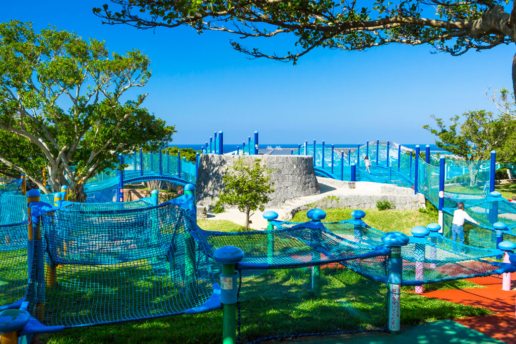 ちびっことりで(黒潮ゾーン付近)/国営沖縄記念公園(海洋博公園)ちびっことりで(本部町)