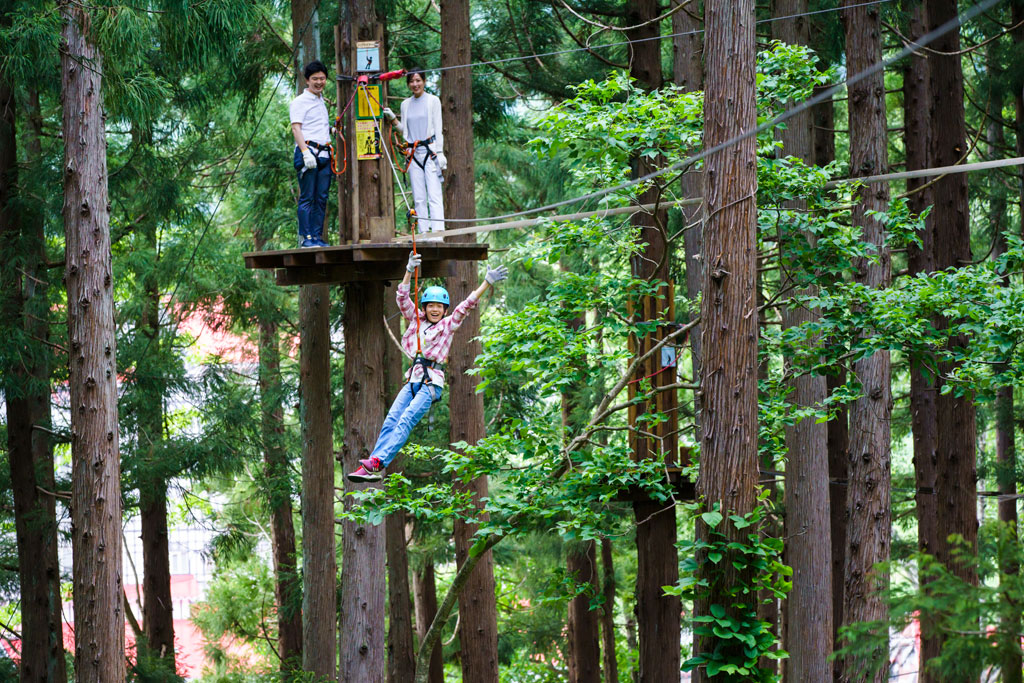 全長100mのジップライナー/コルチナ・アドベンチャーランド(小谷村)