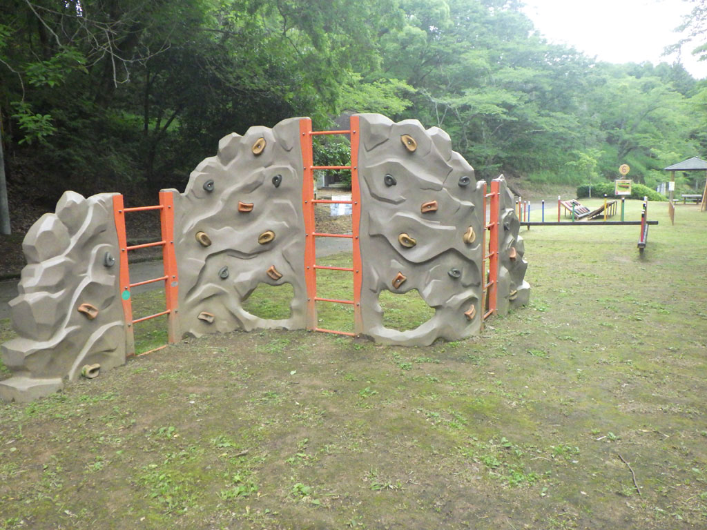 青少年の森のアスレチック遊具/公渕森林公園(香川県高松市)