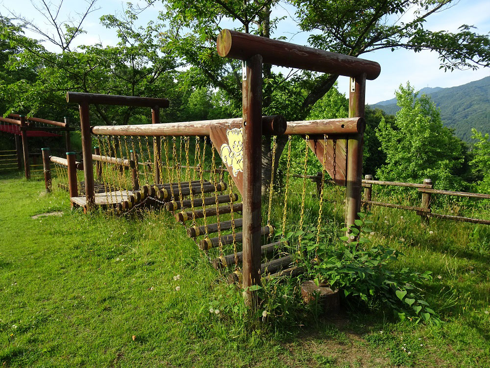 木製つり橋/松山市野外活動センターレインボーハイランド(愛媛県)