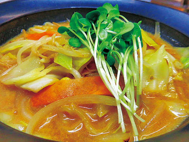 野菜炒め味噌ラーメン/道央自動車道　輪厚PA（北海道）