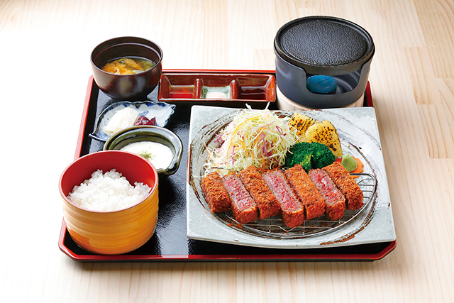 道の駅 おとふけ なつぞらのふる里の「おとふけ牛カツ御膳」（北海道/音更町）