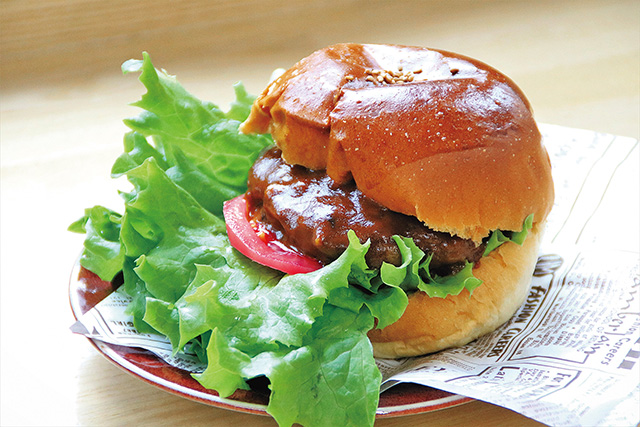道の駅 摩周温泉の「エゾシカバーガー」（北海道/弟子屈町）