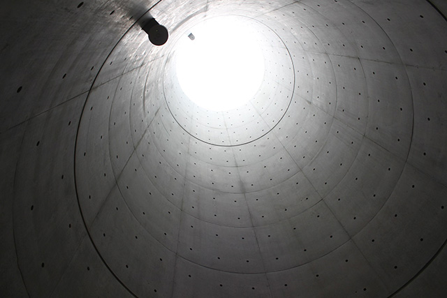 ユニークな円筒形の休憩室/こども本の森 神戸（兵庫県/神戸市）