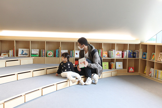 「あかちゃんの森」/こども本の森 神戸（兵庫県/神戸市）