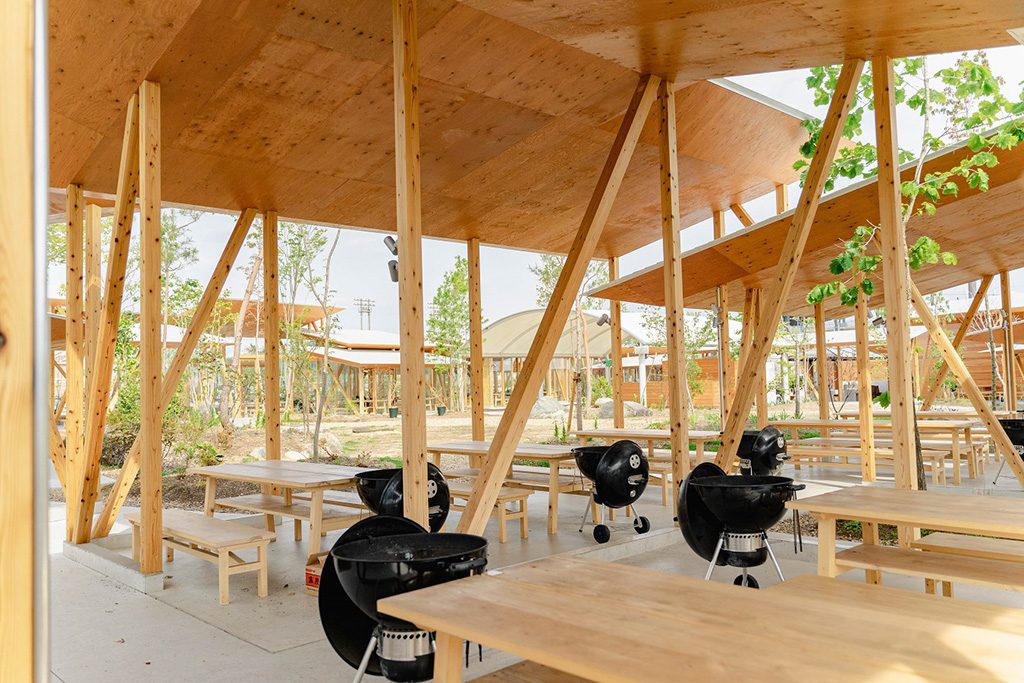 心地よい風が通る屋外席/堺原池BBQ matoi（大阪府/堺市）