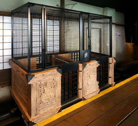 よこはまコスモワールドの「新・幽霊堂」～恐怖の旅～