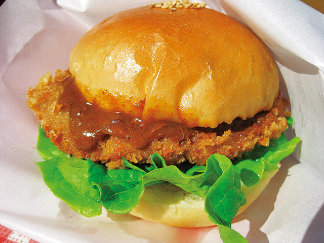 チキンカツバーガー/道の駅 なかさつない(北海道/中札内村)