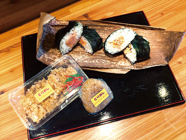 とりめしやおにぎり各種/道の駅　ハウスヤルビ奈井江（北海道/奈井江町）