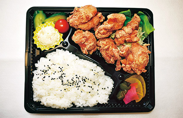 滝川産米粉から揚げ弁当/道の駅　たきかわ（北海道/滝川市）