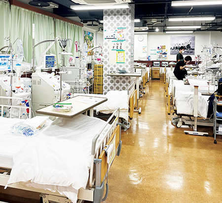 お仕事図鑑:看護師の1日に密着