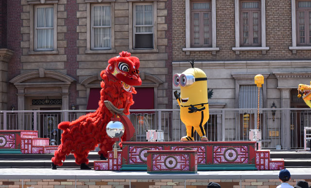 頭の毛が特徴のケビンもカンフー姿／ユニバーサル・スタジオ・ジャパン（大阪市）