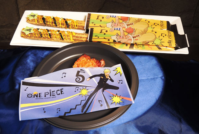 サンジの悪魔（ディアブル）ソース・ポークリブ（手前）とウソップのチュトリス ～マンゴーフレーバー～ （奥）／ユニバーサル・スタジオ・ジャパン（大阪市）