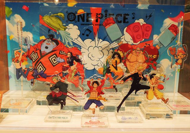 麦わらの一味が勢揃いいたアクリルスタンドキーチェーン／ユニバーサル・スタジオ・ジャパン（大阪市）