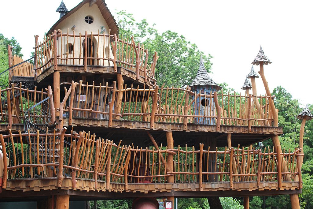ツリーハウス状の大きなアスレチック/ムーミンバレーパーク（埼玉県/飯能市）