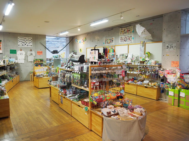 ミュージアムショップ/月夜野きのこ園ぐんま昆虫の森・新里（群馬県／桐生市）