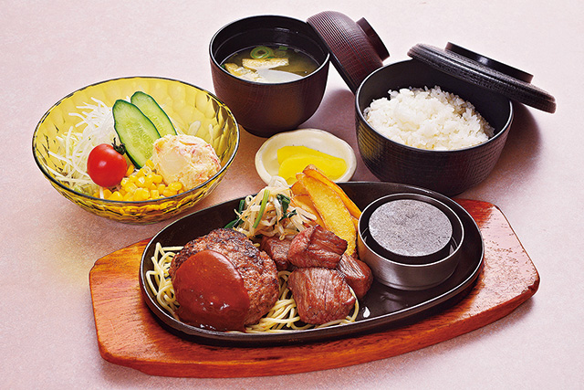 旭志牛ハンバーグ＆ サイコロステーキ定食/道の駅 旭志（熊本県／菊池市）