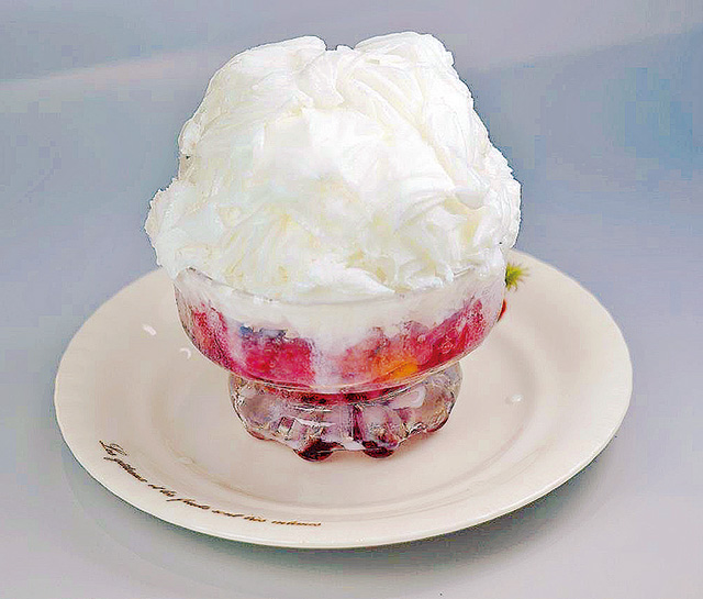 台湾かき氷（いちご味）/道の駅 なかつ（大分県／中津市）