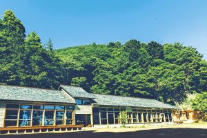 「MORIUMIUS」は子どもがサステナブルな生き方を学べる自然学校