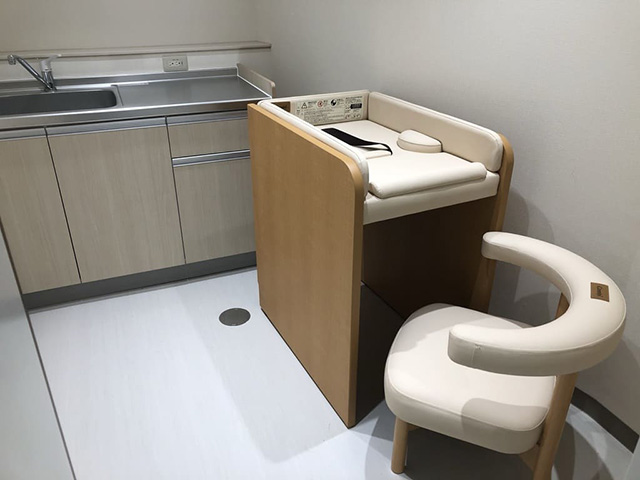 道路情報ターミナル2階の授乳室/道の駅許田(沖縄県/名護市)