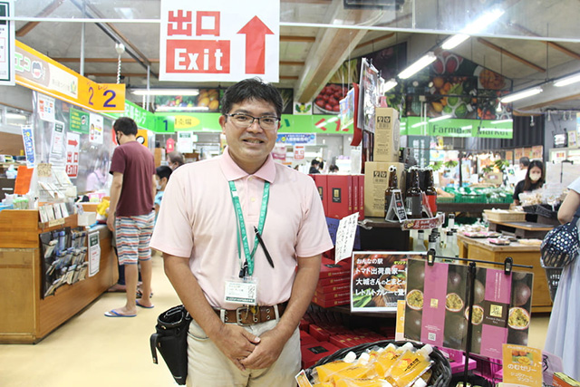 農産物担当・當山正義さん/おんなの駅なかゆくい市場(沖縄県/恩納村)