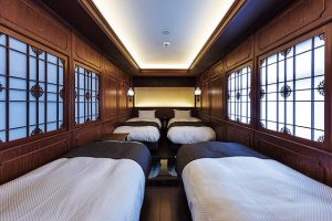 鉄道ファン必見！「汽車ポッポ別邸」はノスタルジック＆モダンな一棟貸し宿