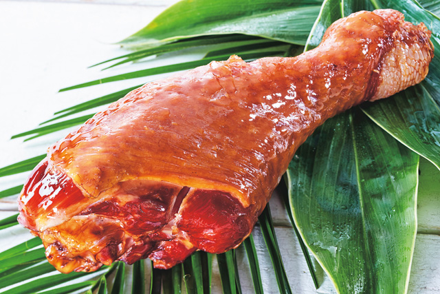 スモークされた燻製ハムのような味わいのターキーレッグ/ユニバーサル・スタジオ・ジャパン(大阪市)