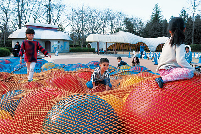 ステッピング土偶/国営みちのく杜の湖畔公園 南地区(宮城県/川崎町)