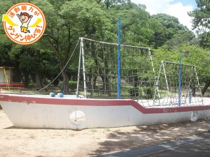 須磨浦公園(神戸市須磨区)は、山の傾斜を利用した広大な敷地!電車や須磨海岸も望める