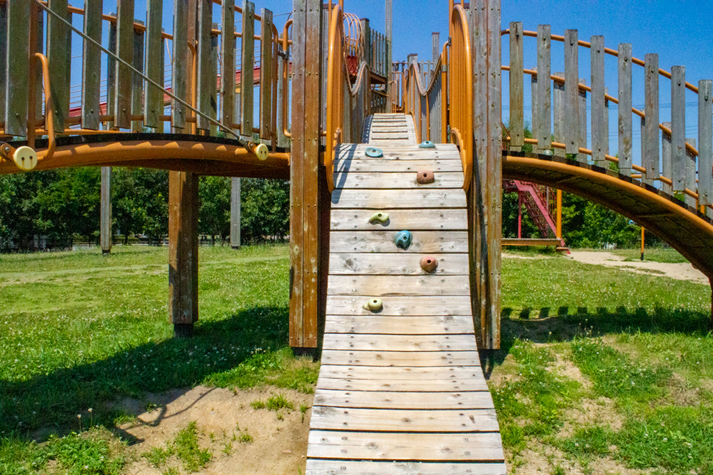 うねうね坂道/ふれあい緑地(大阪府/豊中市)