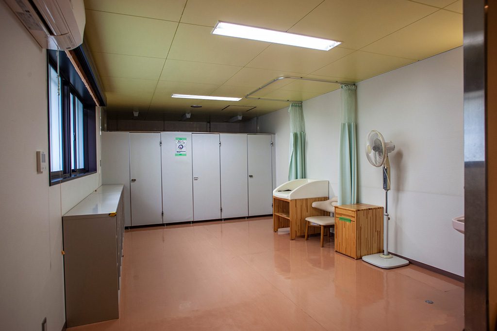 更衣室兼授乳室/スカイランドHARADA(大阪府/豊中市)