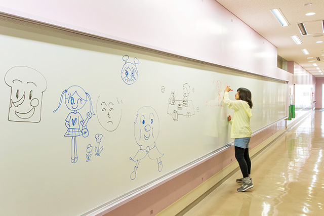 らくがき通り/岩手県立児童館 いわて子どもの森(岩手県/一戸町)