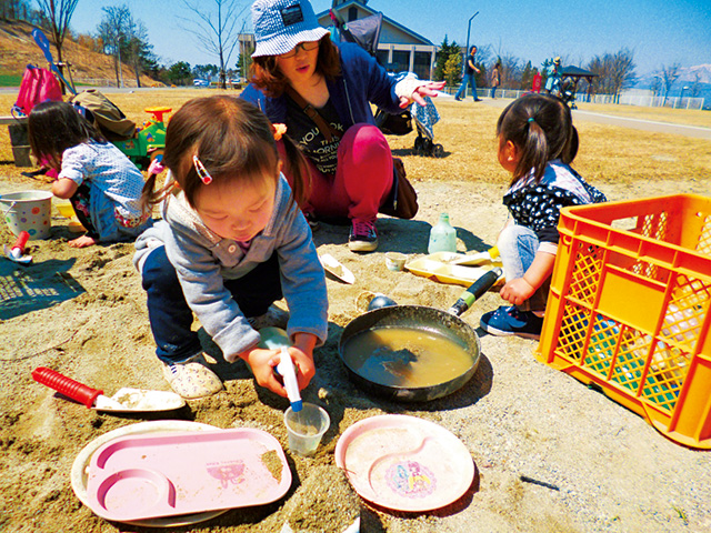 幼児広場ゾーン「砂場」/ひがしね あそびあランド（山形県/東根市）