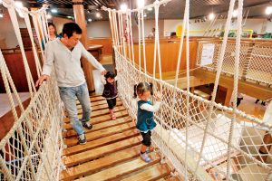 体験型展示で子どもの五感を刺激する こむこむ（福島県）は遊んで学べる屋内施設