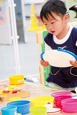  大好きなおままごと遊び/福島市子どもの夢を育む施設こむこむ（福島県／福島市）