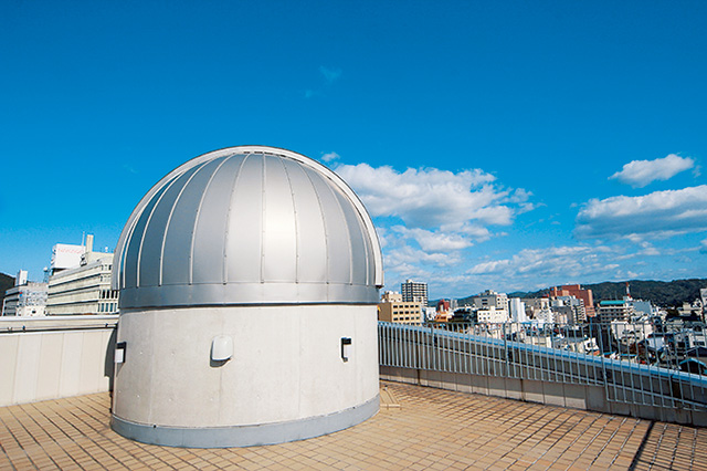  直径4mのドーム型天文台/福島市子どもの夢を育む施設こむこむ（福島県／福島市）