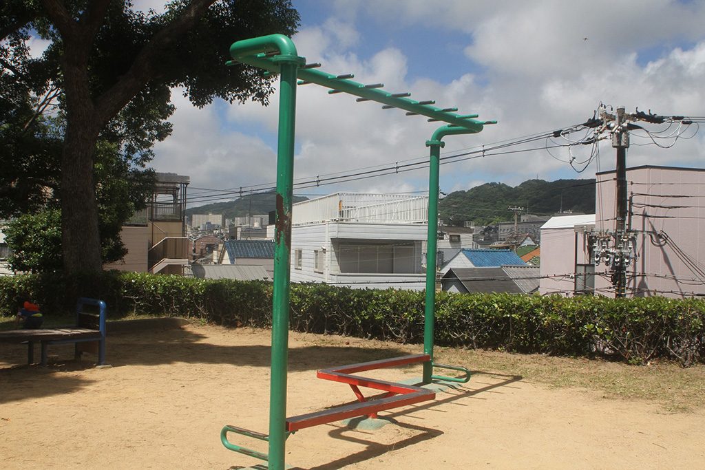 ぶらさがり棒/大倉山公園（兵庫県/神戸市）