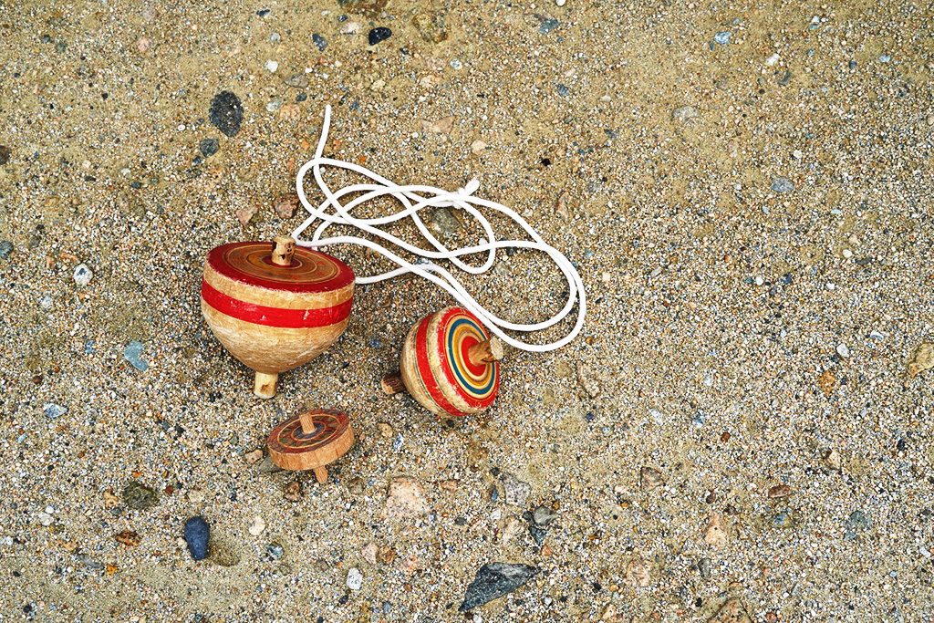 木製のコマ/兵庫県立尼崎の森中央緑地(尼崎市)