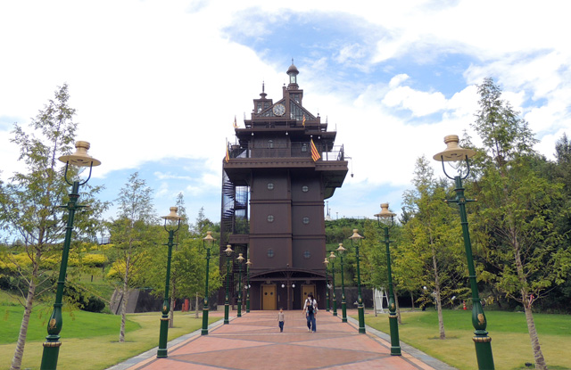 『天空の城ラピュタ』『ハウルの動く城』のような世界観の「エレベーター塔」/ジブリパーク（愛知県／長久手市）