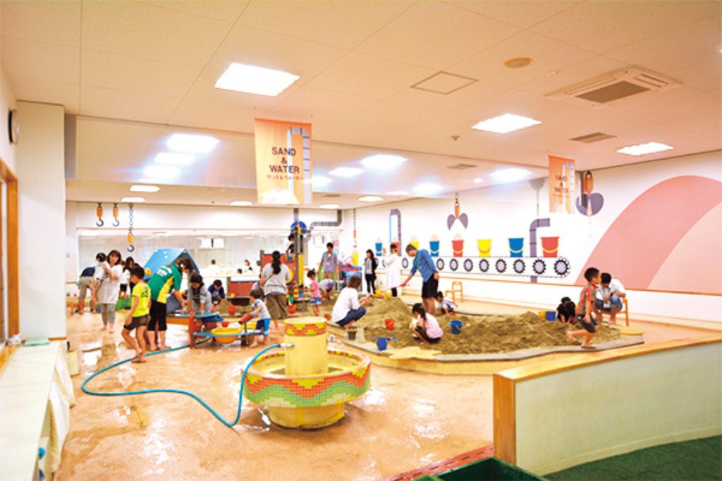 屋内で砂遊びができる！？郡山市元気な遊びのひろば（福島県）