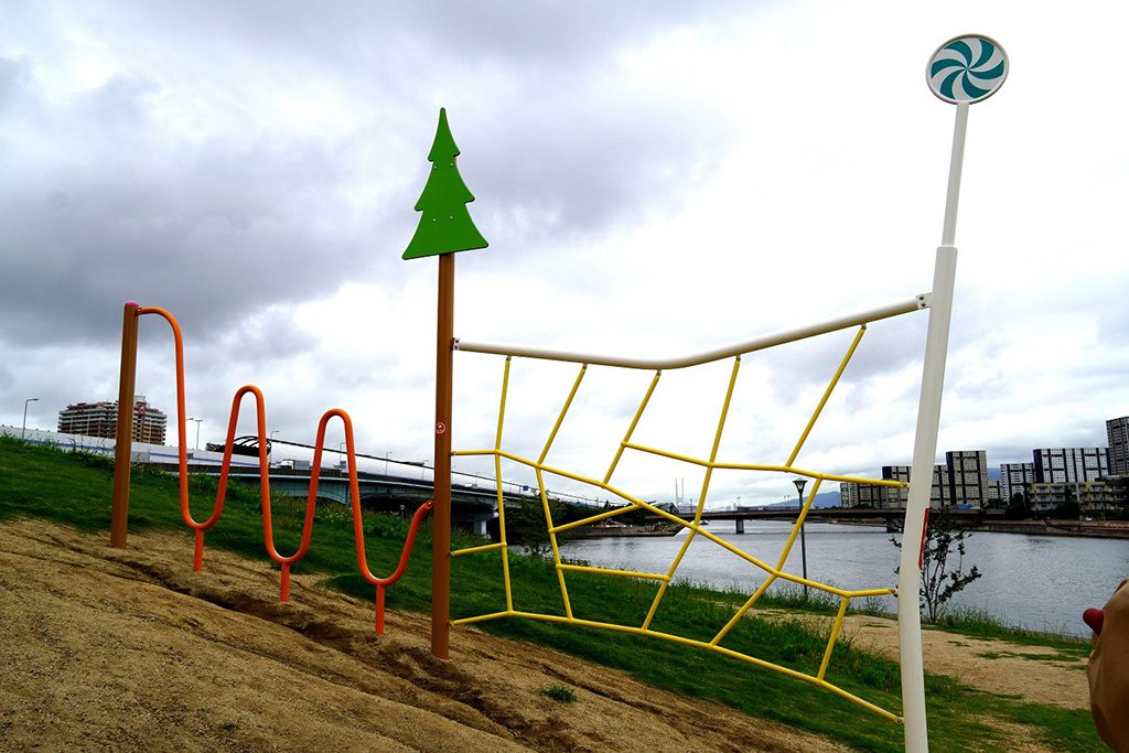 パイプ遊具/西宮浜総合公園 ~みやっこキッズダム~(兵庫県/西宮市)